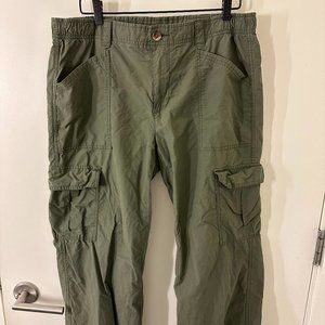 Old Navy Low Rise Wide Leg Cargo Pants